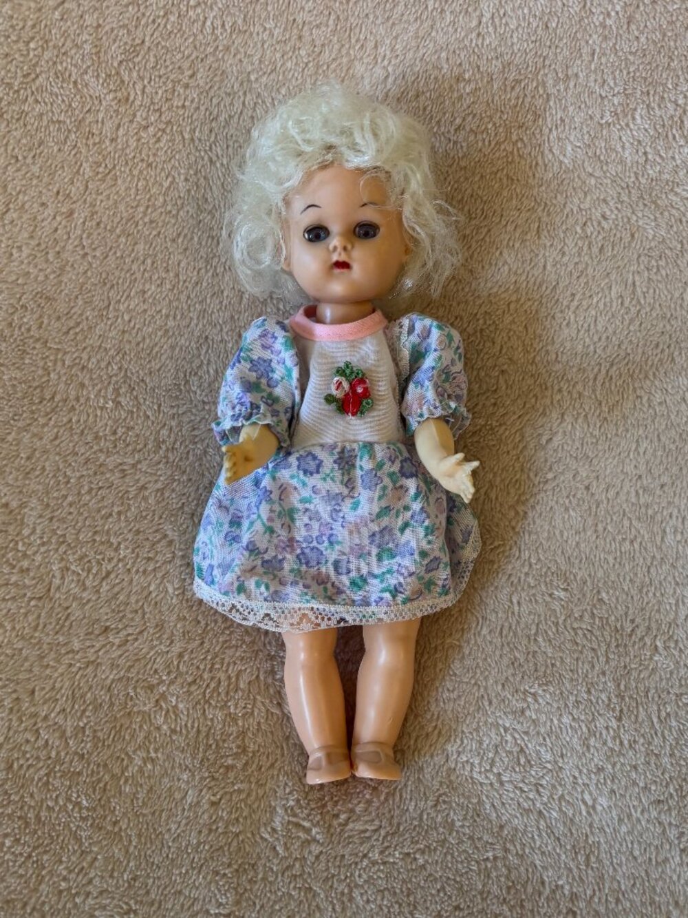 VINTAGE 1950's 7.5" WALKER DOLL